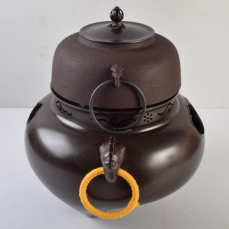 茶道具　釜師　畠春斎作　無文　平丸釜　唐銅鬼面風炉　共布共箱　M　R9292B