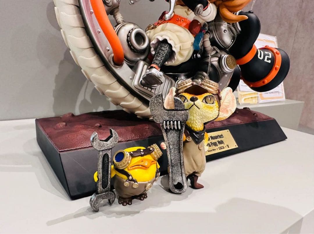 デザイナーズトイ 末那末匠 ポップマート  Molly フィギュア C