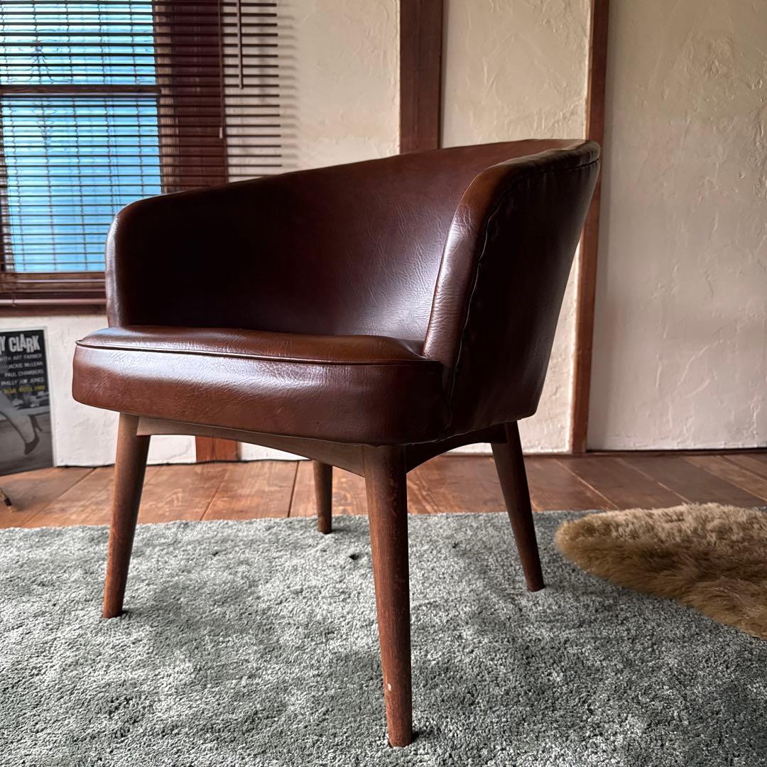 ビンテージ　シングルソファー　シンプル　ミッドセンチュリー