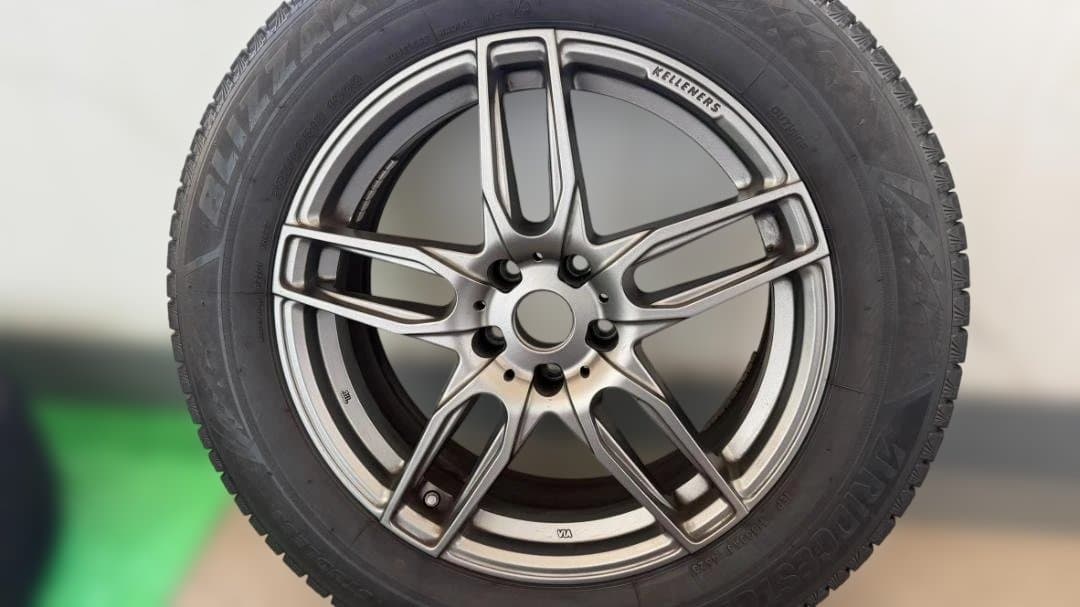 ブリヂストンVRX3  X3(G01)用 18インチスタッドレス