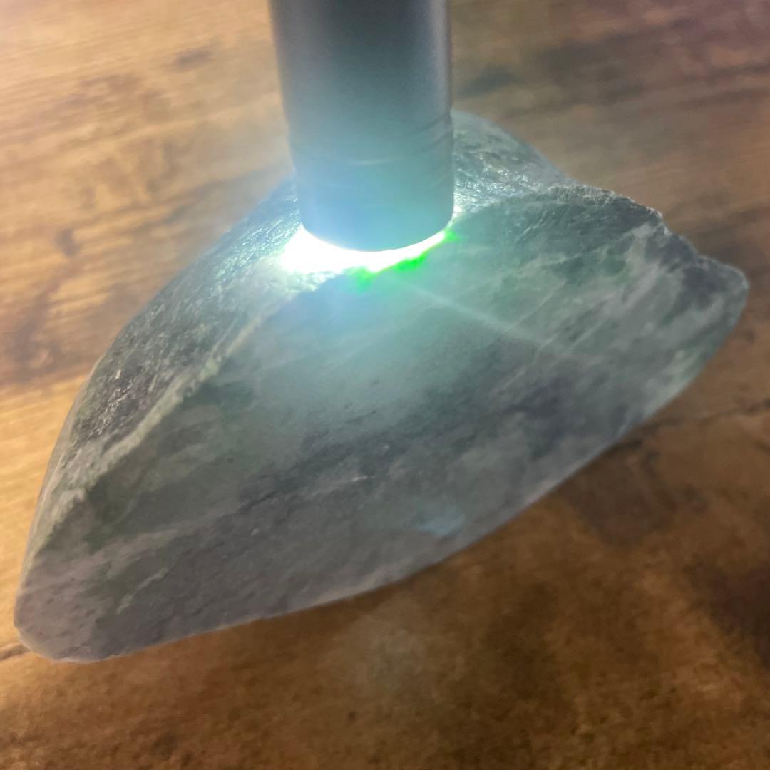 610g 糸魚川 翡翠 緑灰黒