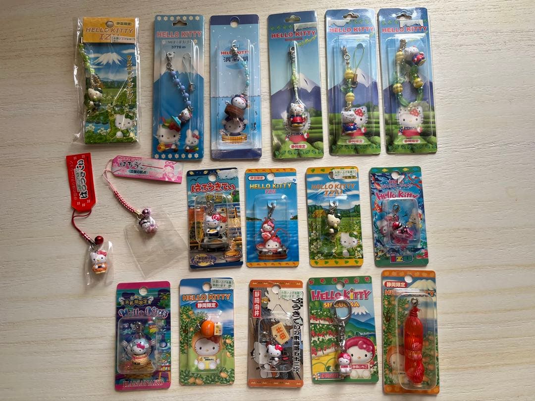 ハローキティ ストラップセット 複数デザイン　約176個