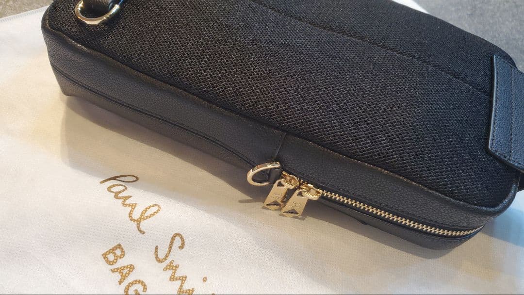 y*4様 Paul Smith 黒 レザー ショルダーバッグ