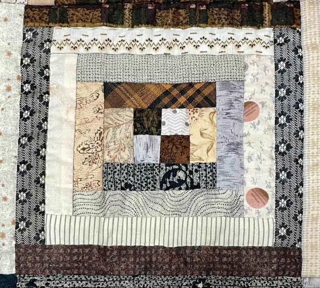 パッチワークキルト　タペストリー　ログキャビン