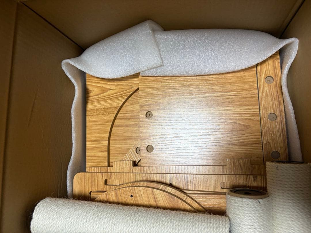 キャットタワー 木製 据え置きスリム多頭飼い キャットハウス爪とぎ おしゃれ