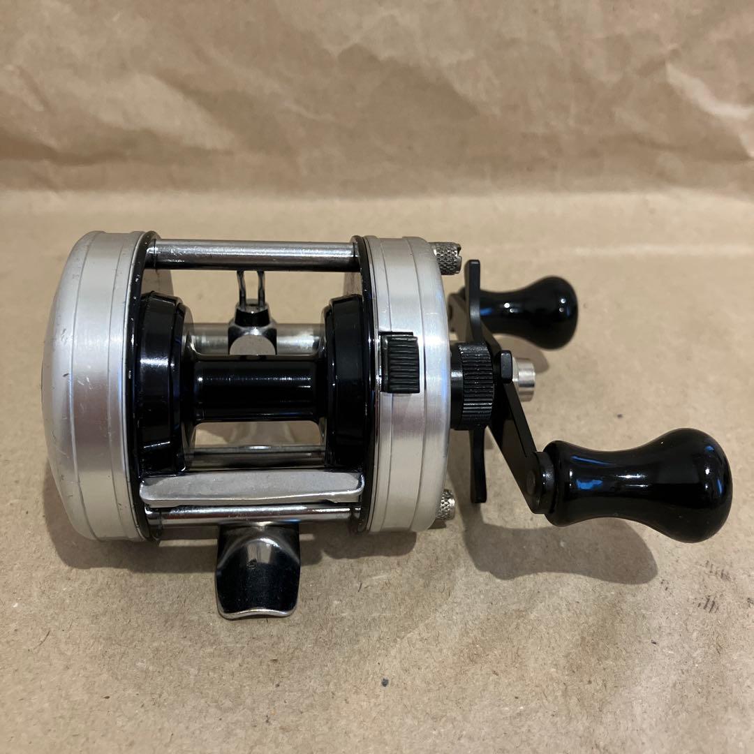 お*き様 83年製ABUアンバサダー3500C