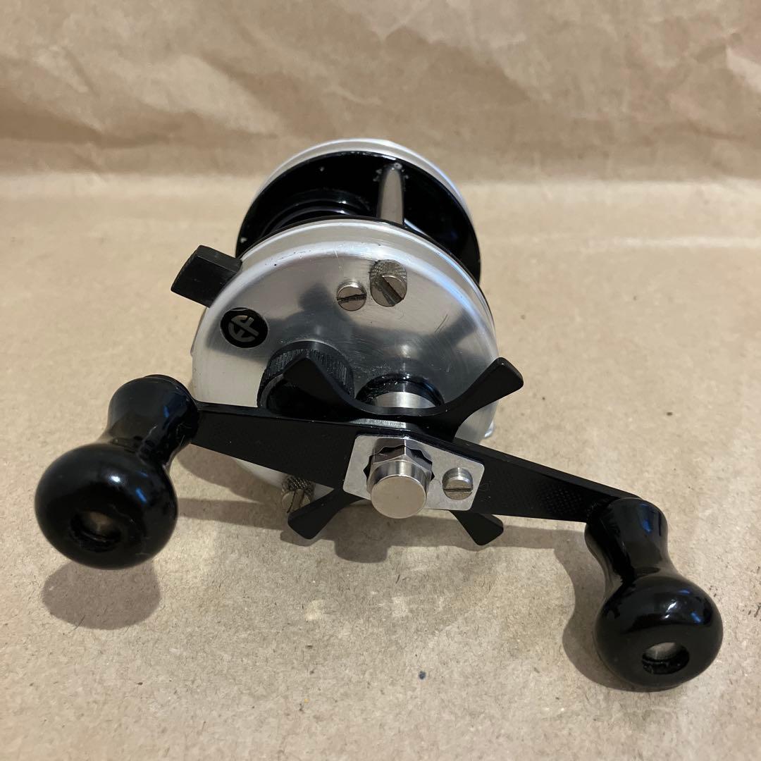 お*き様 83年製ABUアンバサダー3500C