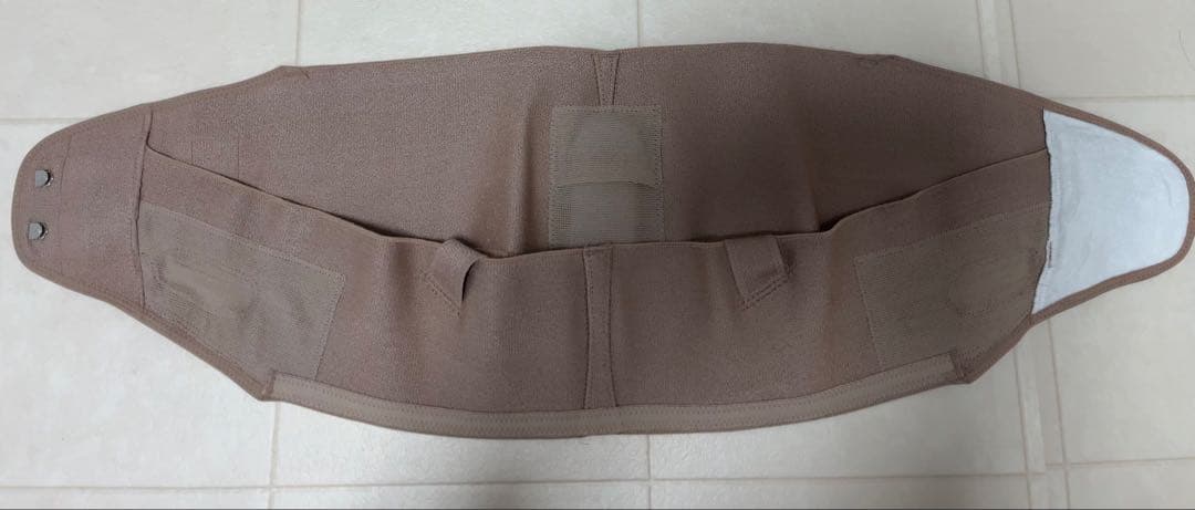 コシラック　モカベージュ　M ベルトタイプ