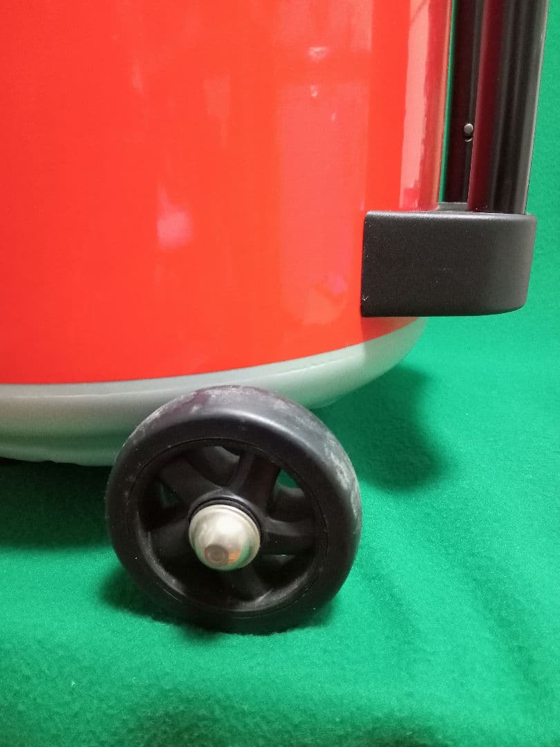 美品未使用Coca-Cola 缶型クーラー 大容量 キャスター付き