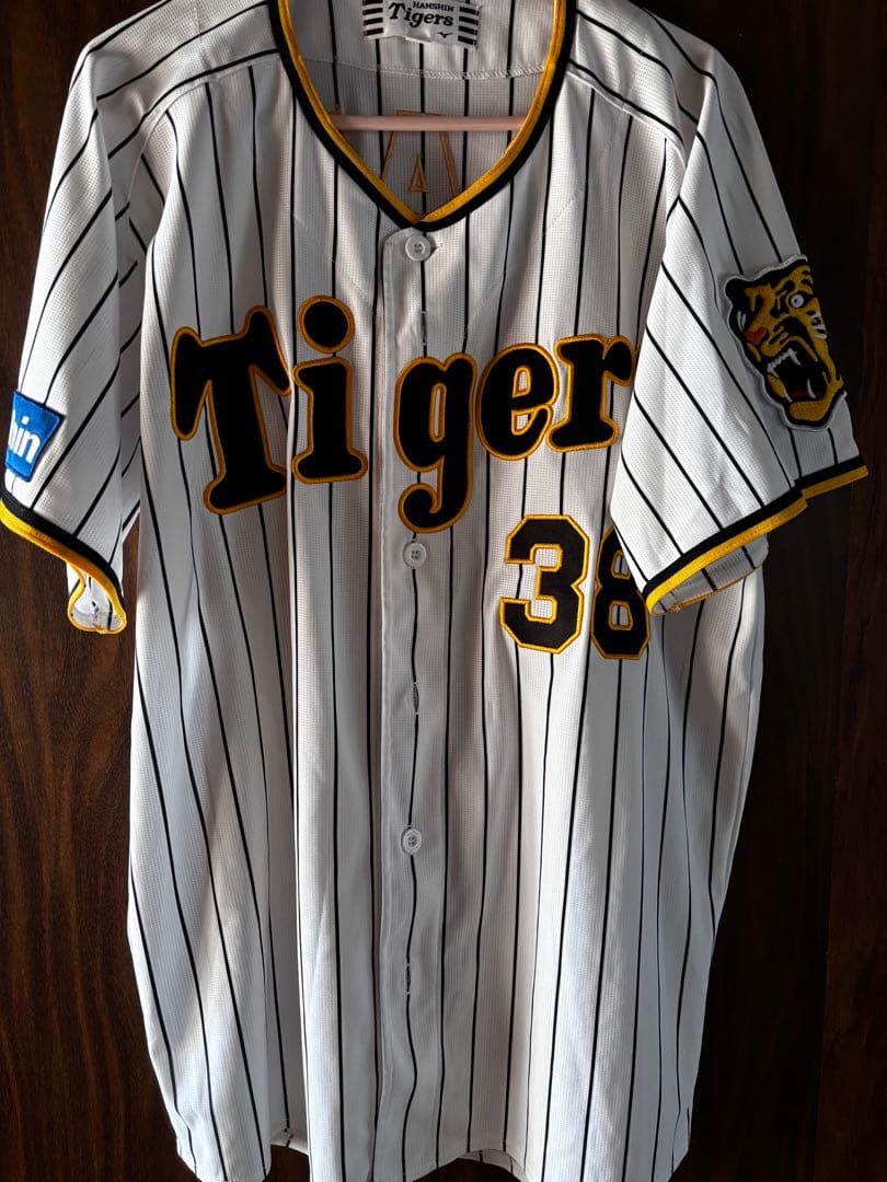 阪神タイガース　小幡竜平選手　サイン入りユニフォームLサイズ