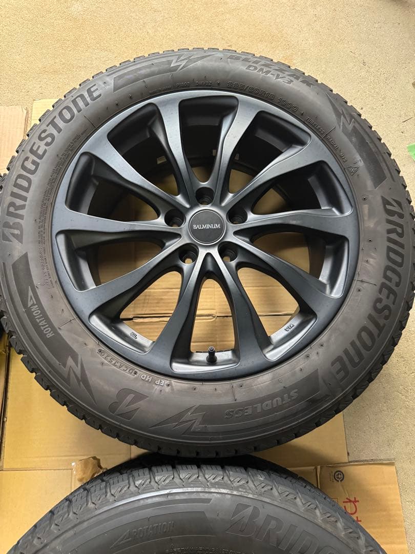 わー①ハリアー 80系BLIZZAK DM-V3 225/60R18