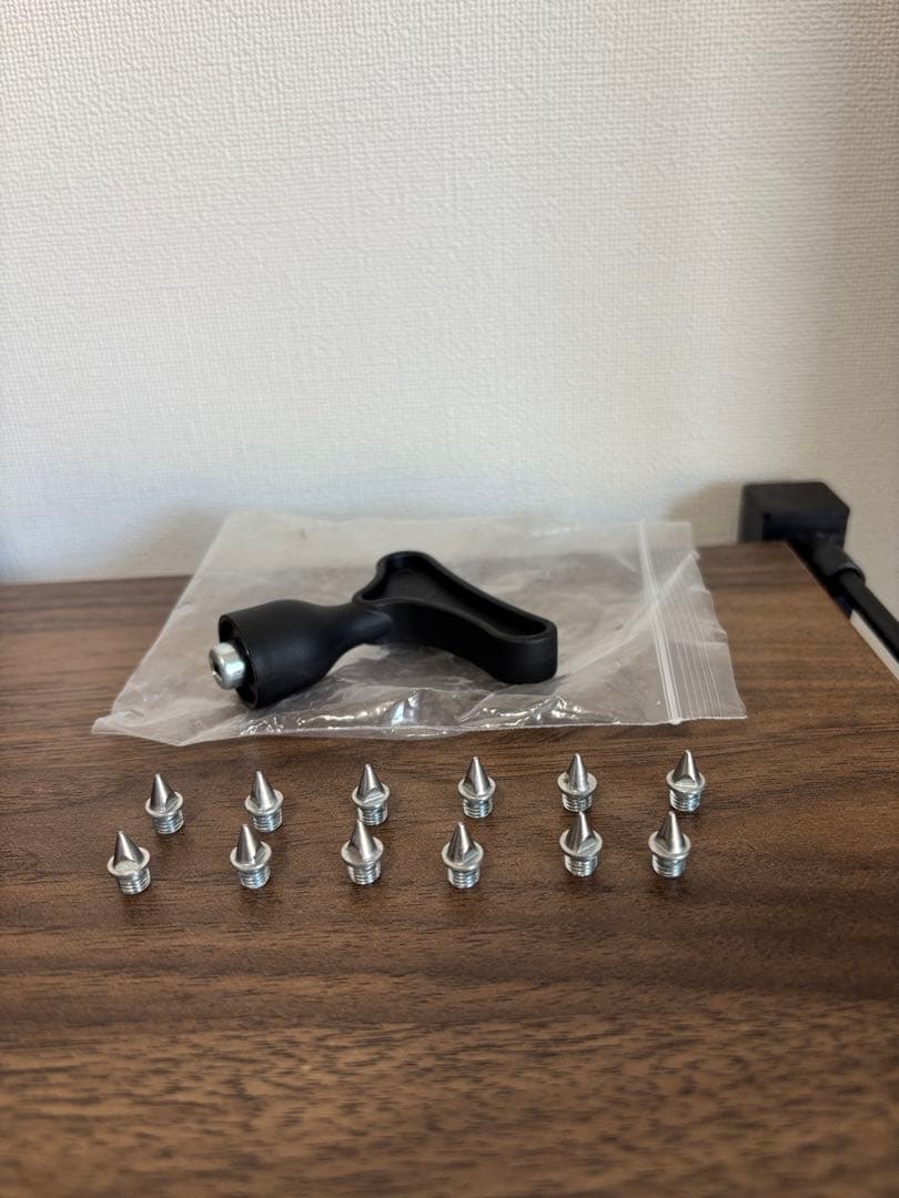 アディゼロ プライム SP3STRUNG ホワイト/ブラック