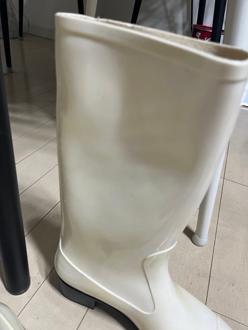 CHANELホワイト カメリアレインブーツ 花モチーフ