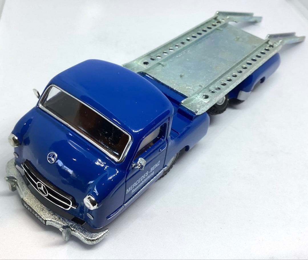 ベンツ　コンラート 1/43 ベンツレーシングトランスポーター ミニカー　レア