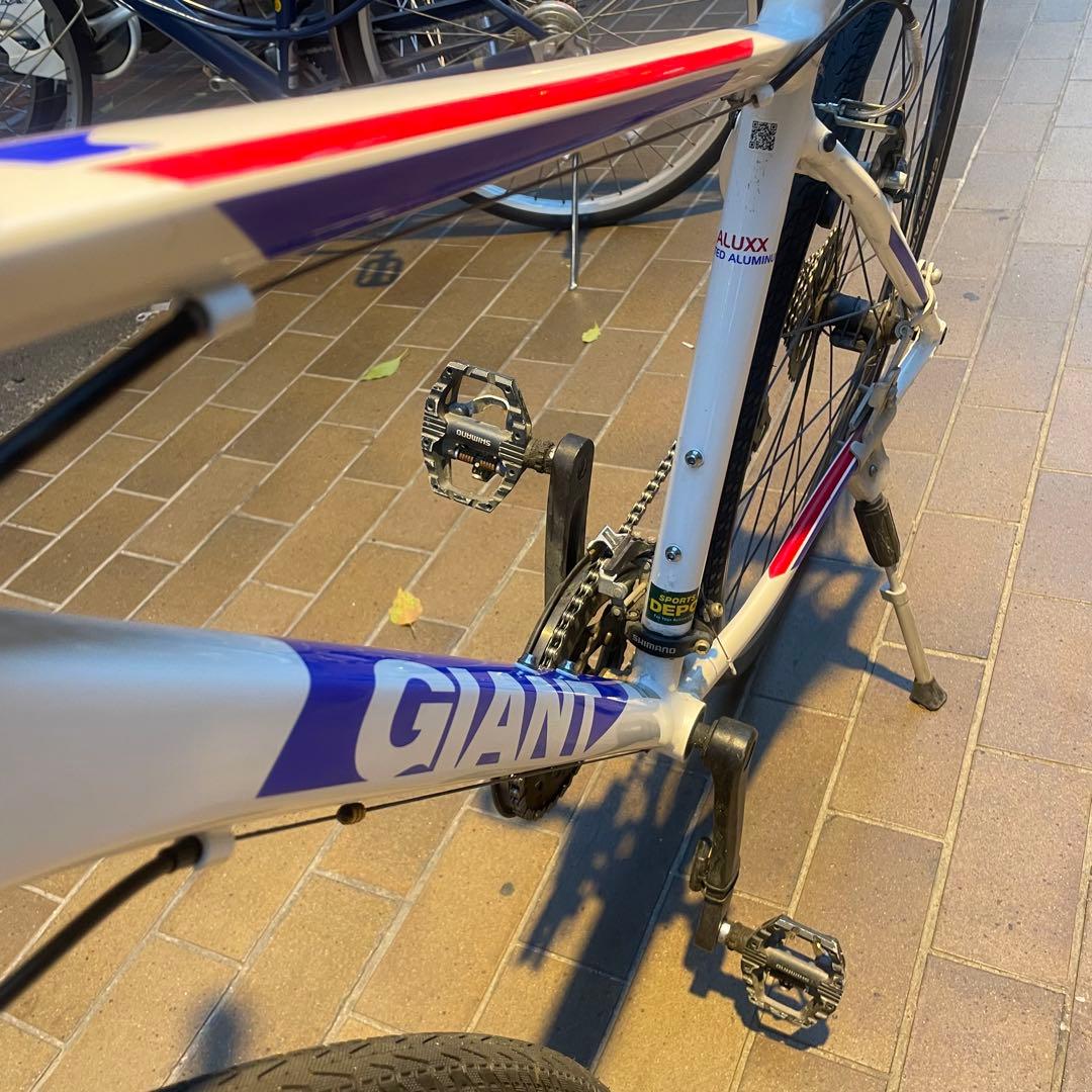 【極美品】 ジャイアント クロスター Sサイズ 2×8 タイヤとチェーン新品