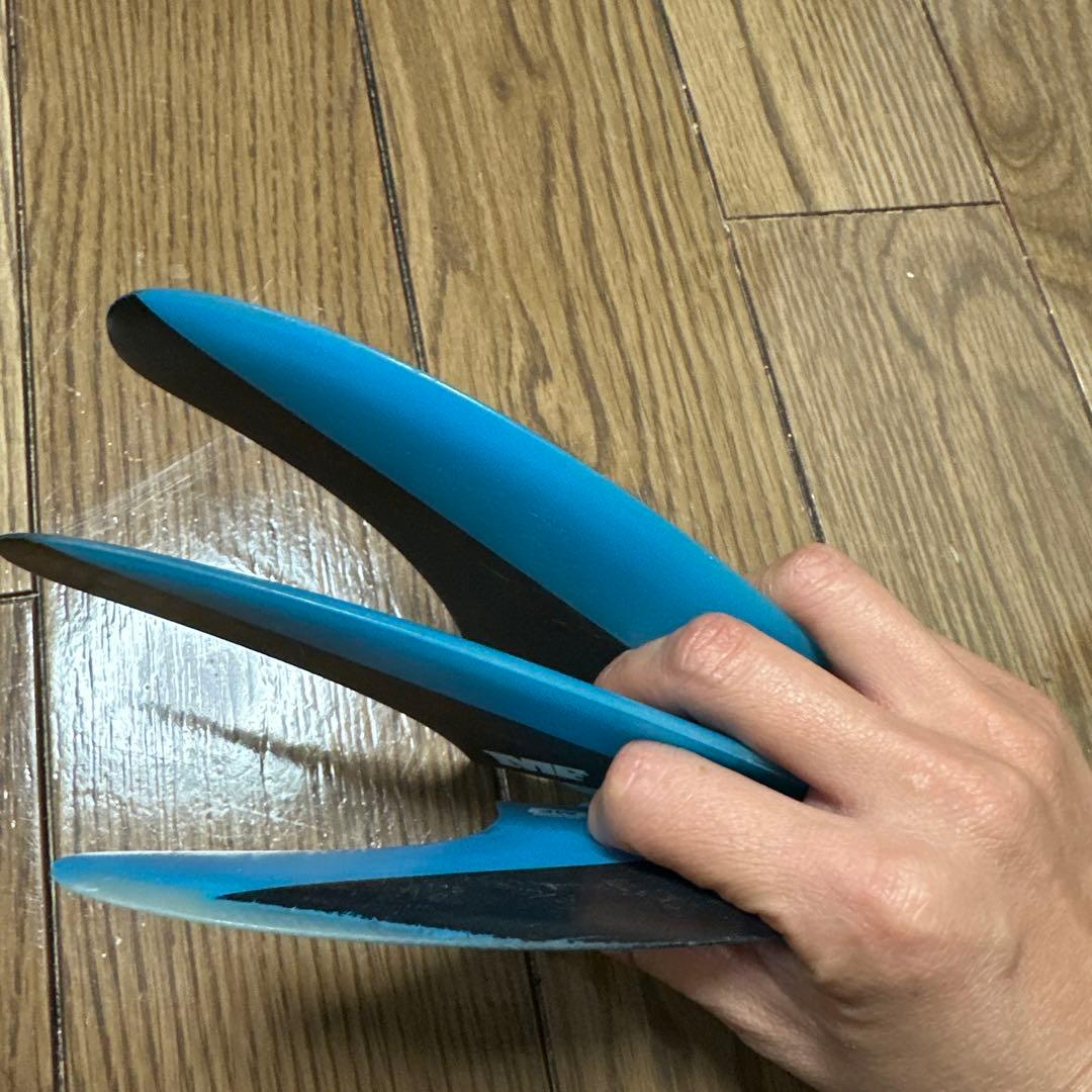 FCS II MF サーフボードフィン 3枚セット　mサイズ