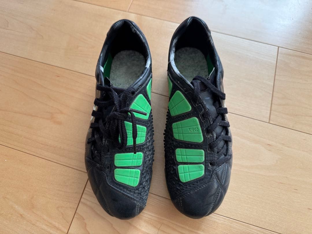 セ*ン様 佐藤勇人選手 実使用 直筆サイン入り スパイク