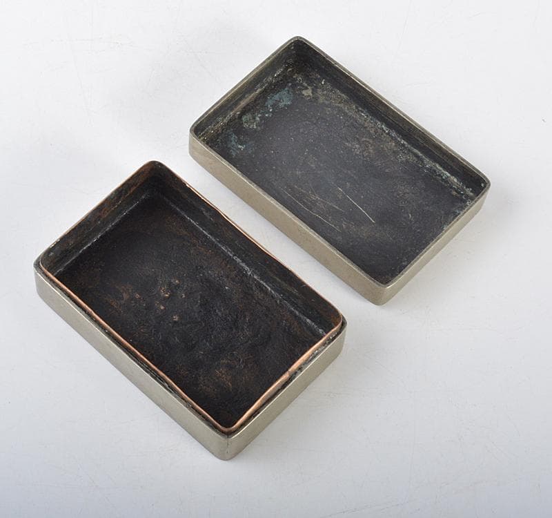 中国美術　古銅　山水人物刻　墨箱　松鶴銘 C R4316