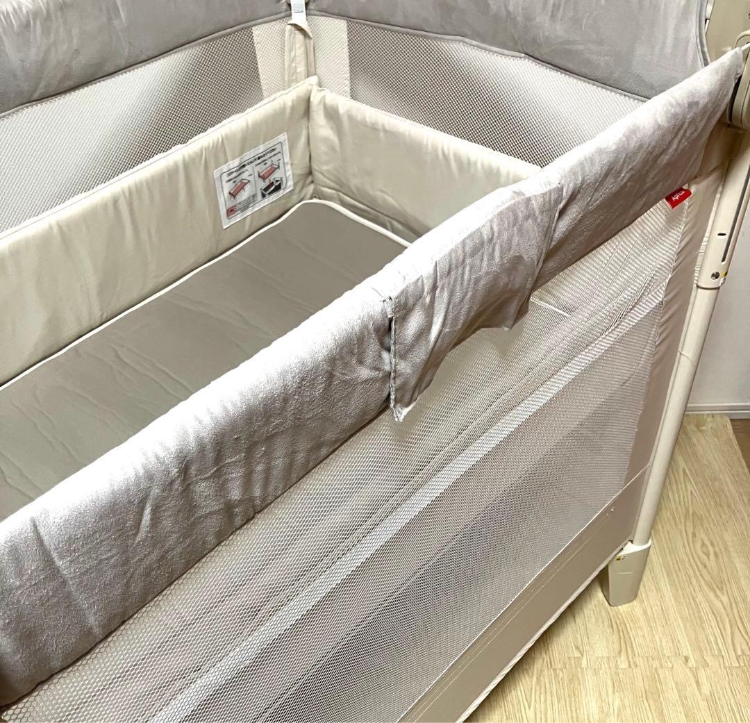 美品 送料無料 たためるベビーベッド ココネルエアープラス AB