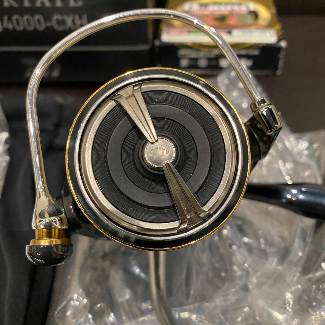 極美品　ダイワ　19セルテートLT4000-CXH（おまけX8 BRAID）