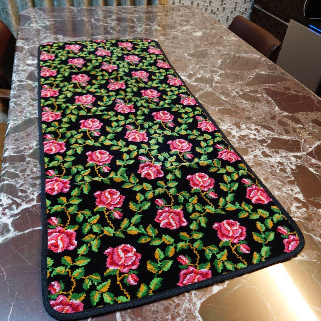 特注サイズ／Hotman／ホットマン　バラ柄バスタオル／黒地／ピンクの花