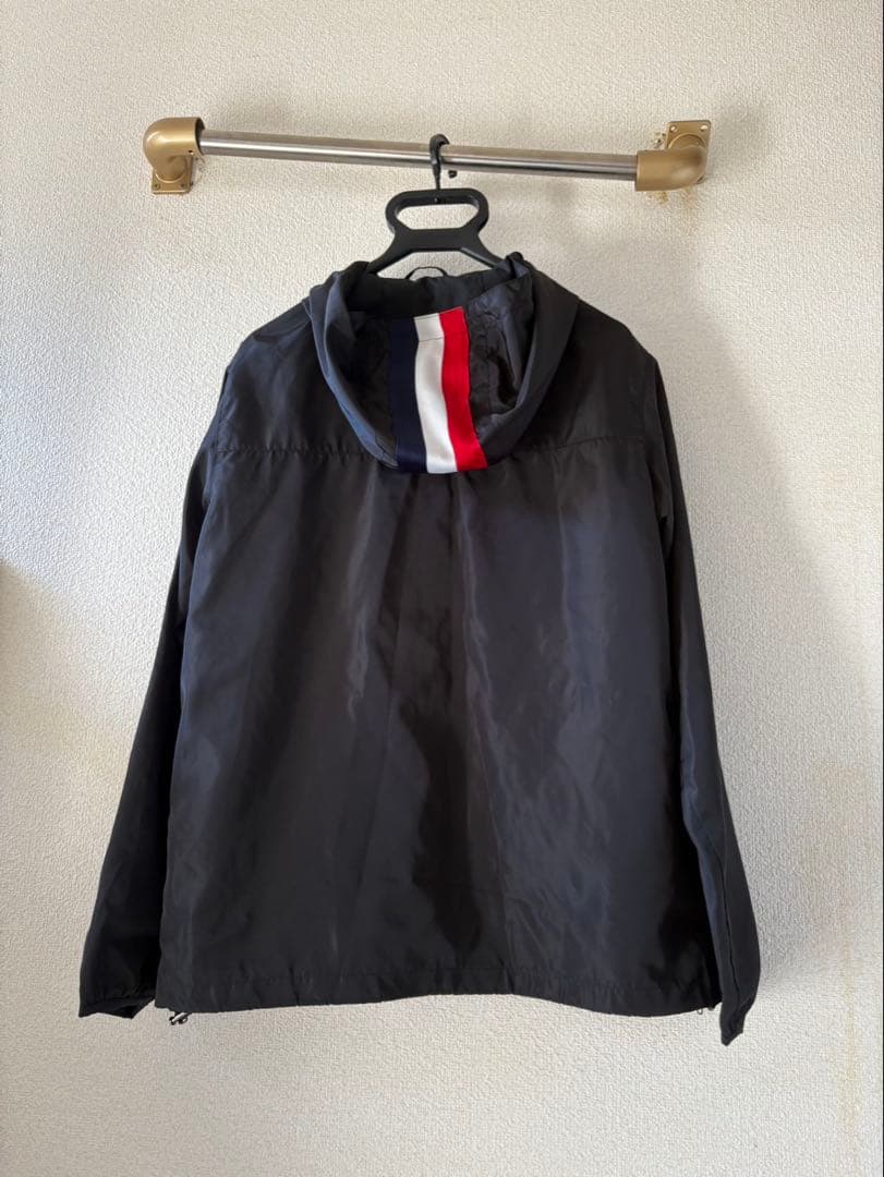 MONCLER ブラック ナイロンジャケット