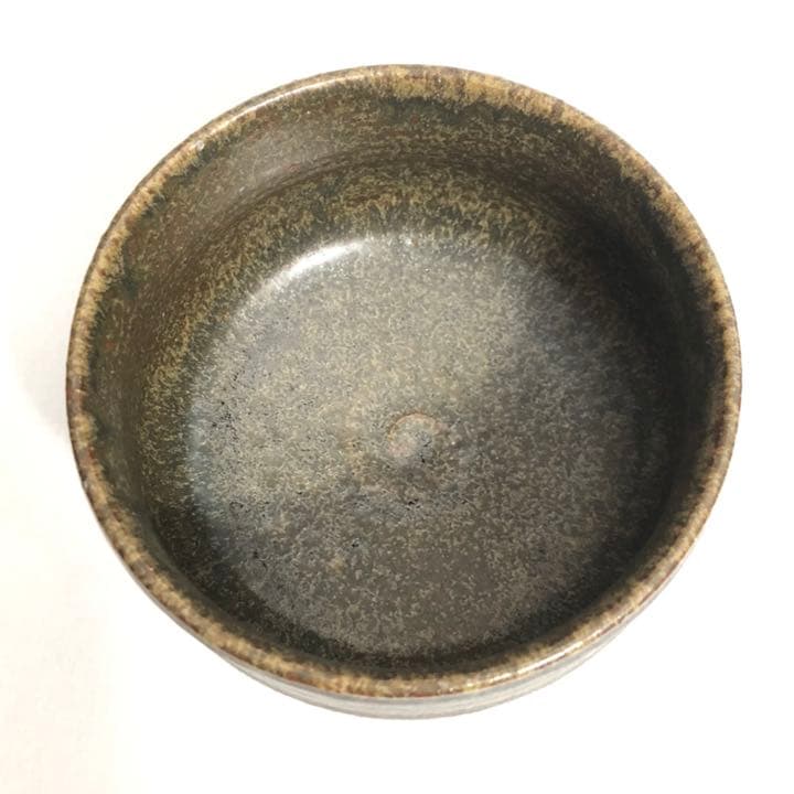 究極の古美術◼️蔵から、深みのあるかなり雰囲気の漂う抹茶茶碗が出てきました。