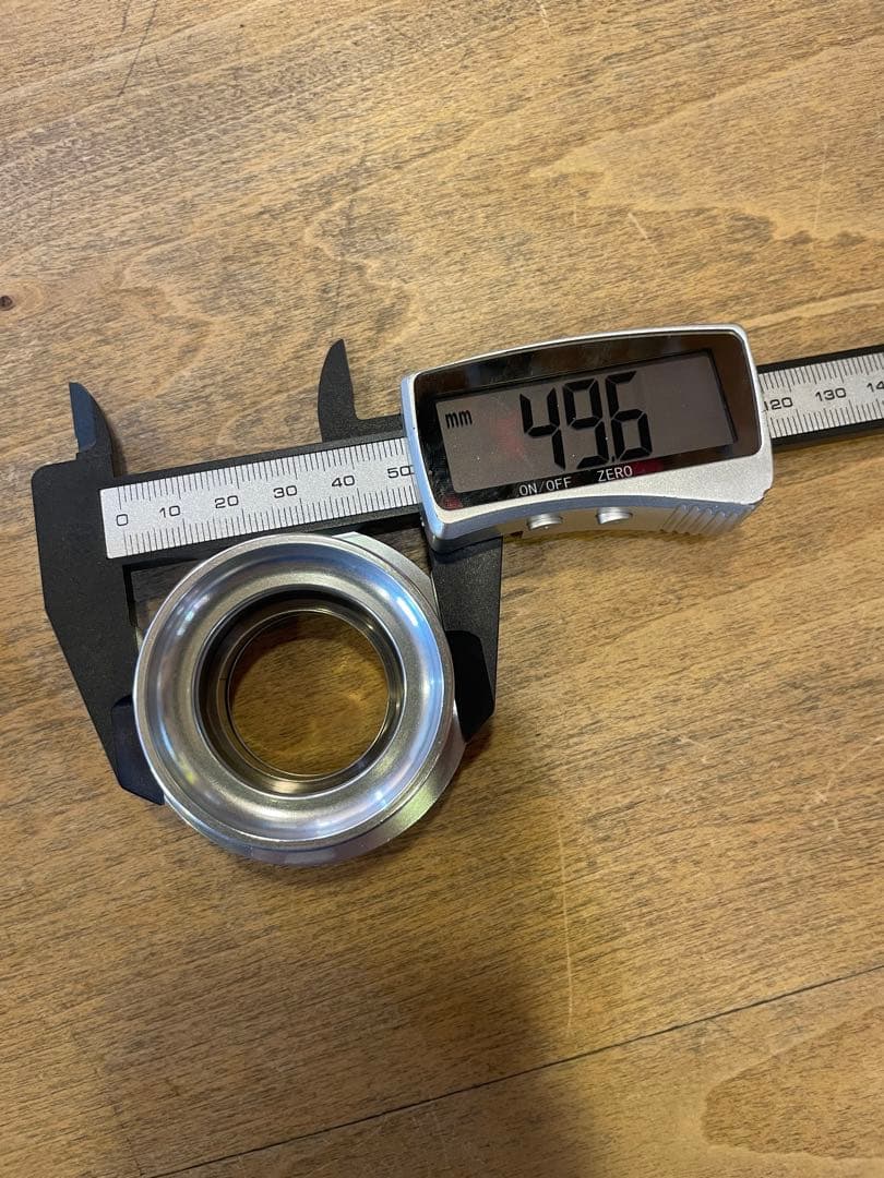 新品Chris King Inset4 / Tapered 1.5 本物