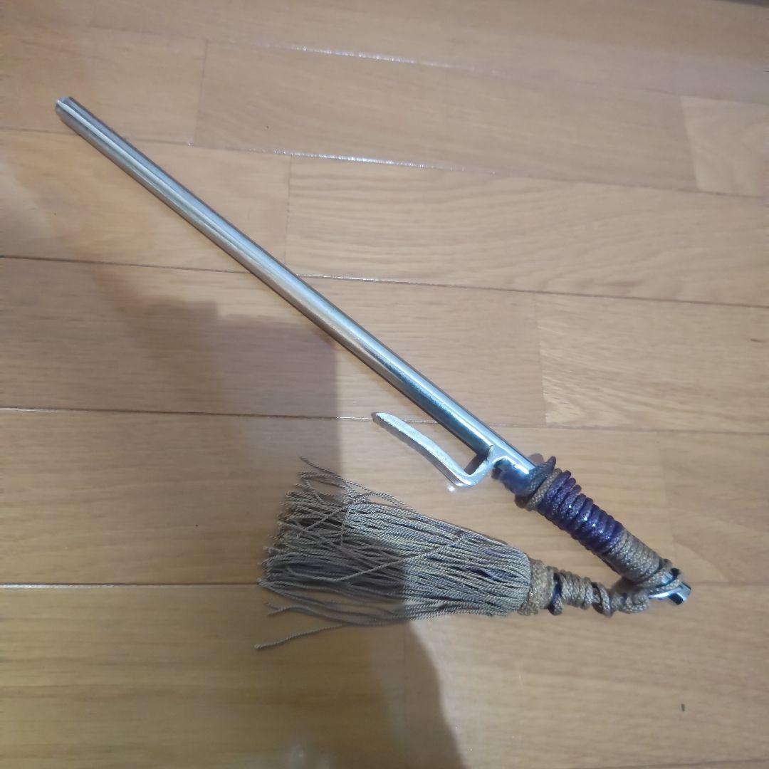 メトロ　江戸時代　十手 金属製 武器 房付き 直線デザイン