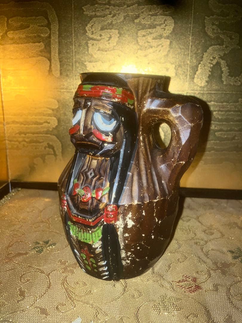 《呪物》震える置物　怪奇現象　ラップ音　曰く付き　呪い