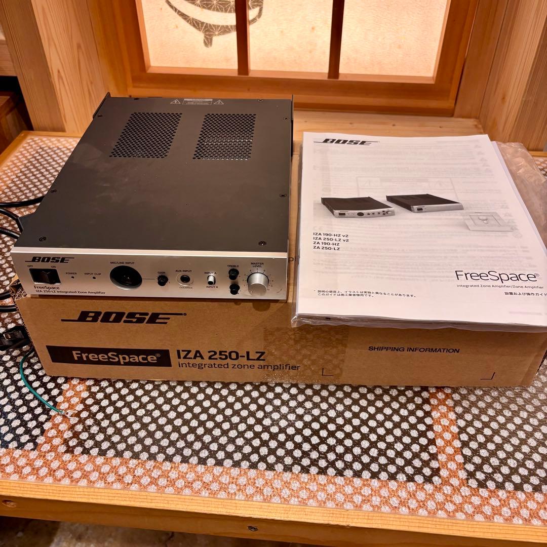 BOSE IZA 250-LZ インテグレーテッドゾーンアンプ