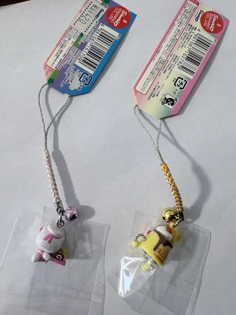 ハローキティ 神戸ハーバーランド　ご当地限定　ケーキ　根付　ストラップ　廃盤