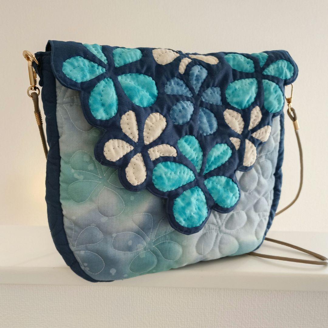ハワイアンキルト　ハンドメイド　フラップ付きショルダーバッグ