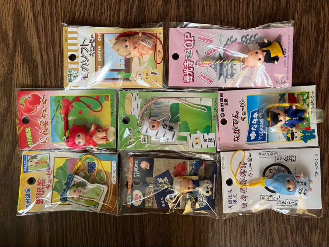 ご当地キューピーストラップ128点