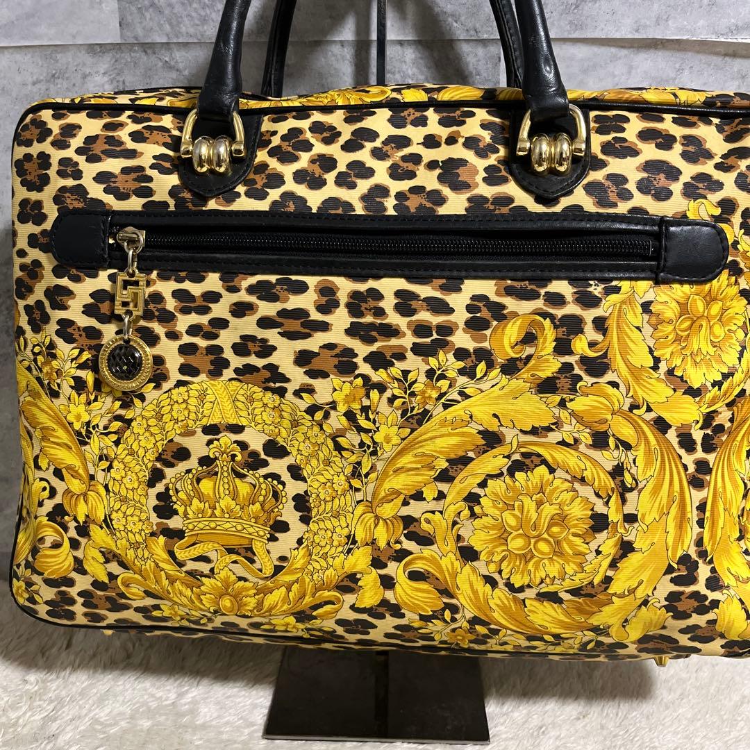 ヴェルサーチ　Versace トートバッグ　ブラック✖️ゴールド　レオパード柄