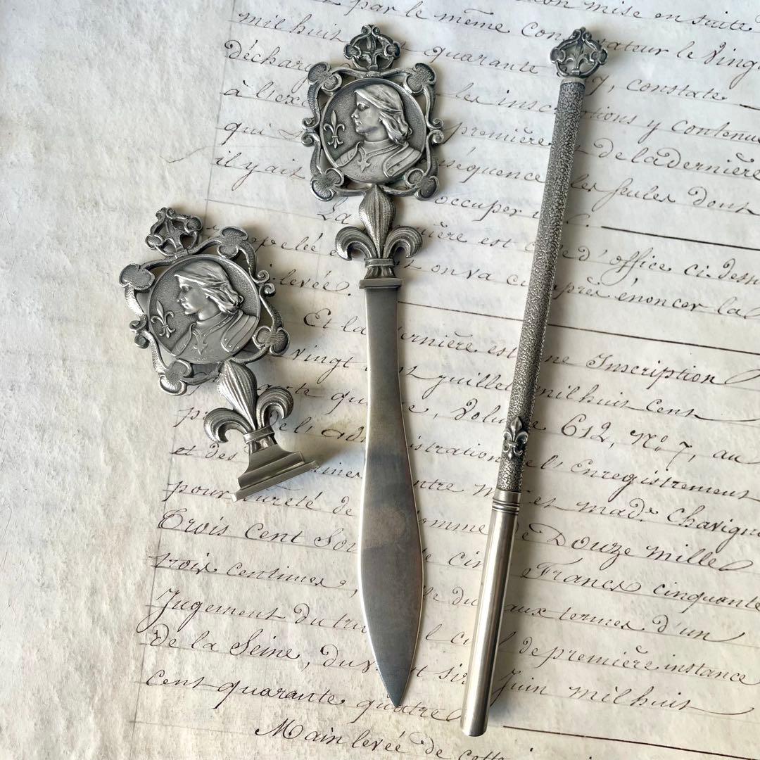 ＊rita_antique＊　ジャンヌダルクのボックス入りステーショナリー