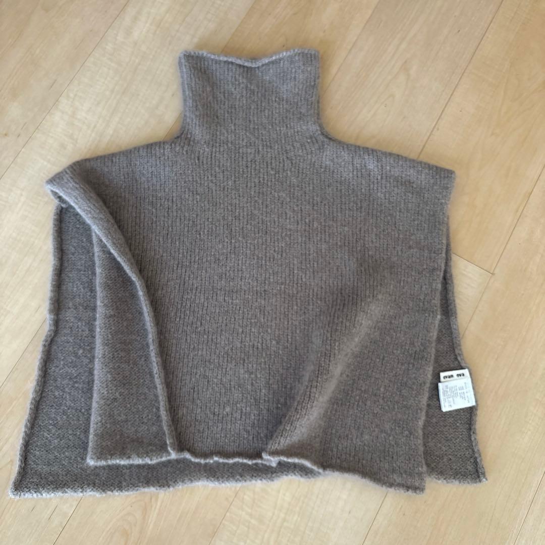 evam eva グレー ネックウォーマー