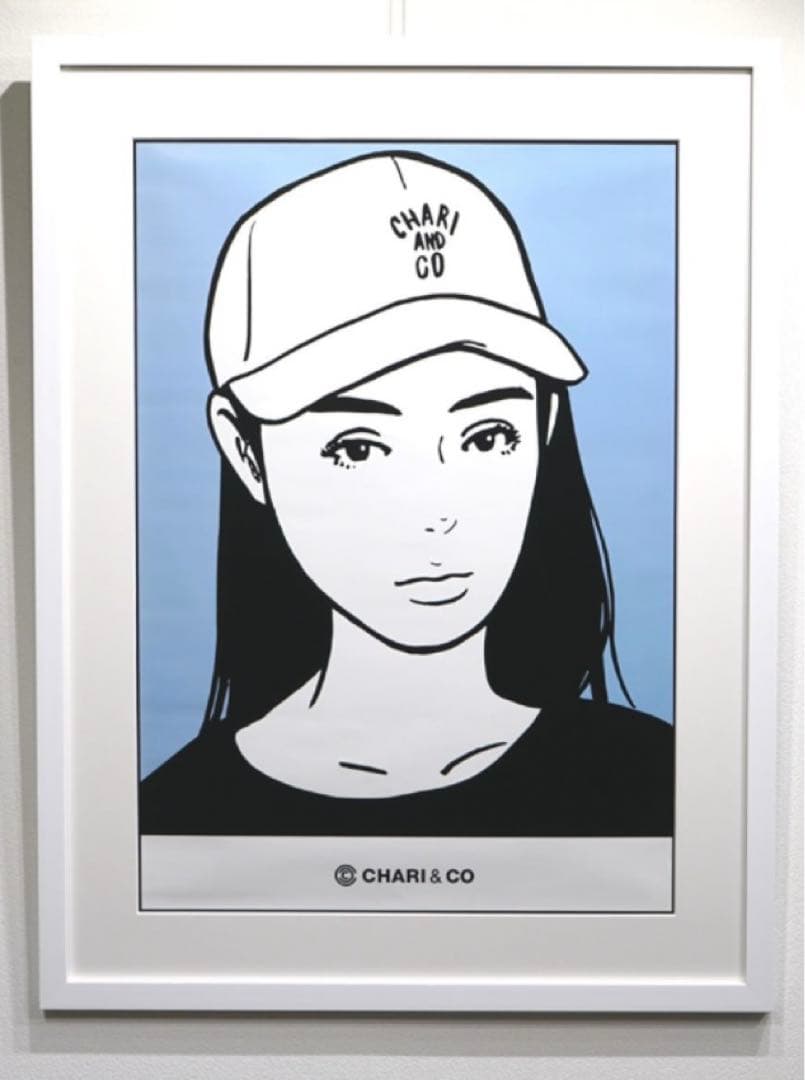 KYNE CHARI&CO Untitled (背景青)