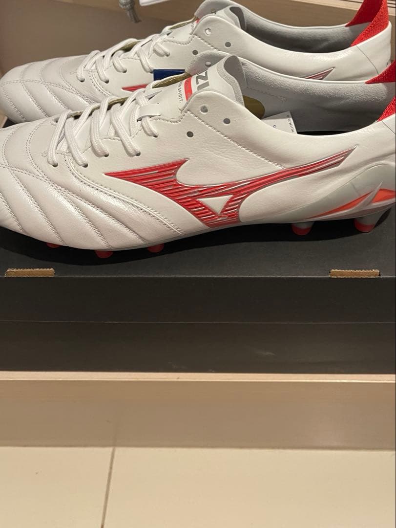 【限定カラー】モレリアネオ4ジャパン 27.5cm レッド