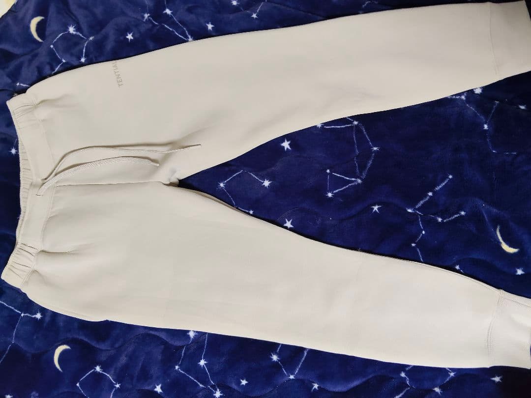 TENTIAL フード付きスウェットセット クリーム色