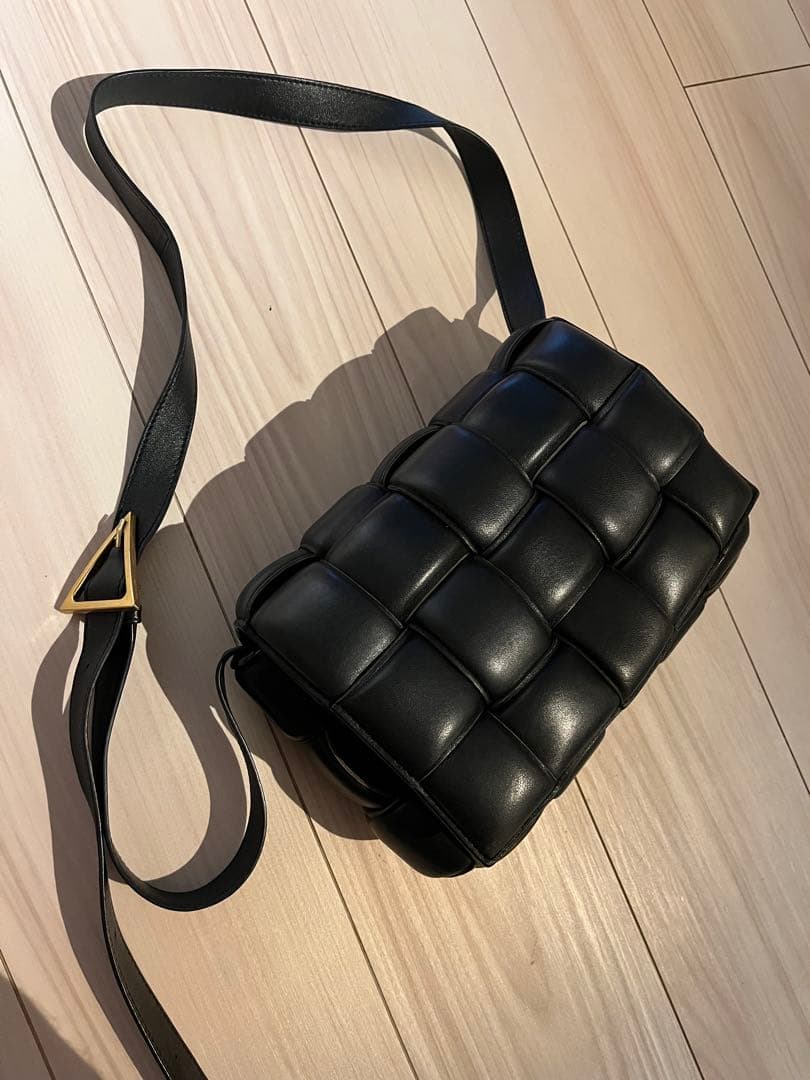 N*K様 国内正規　Bottega Veneta パデッドカセット　ショルダーバ