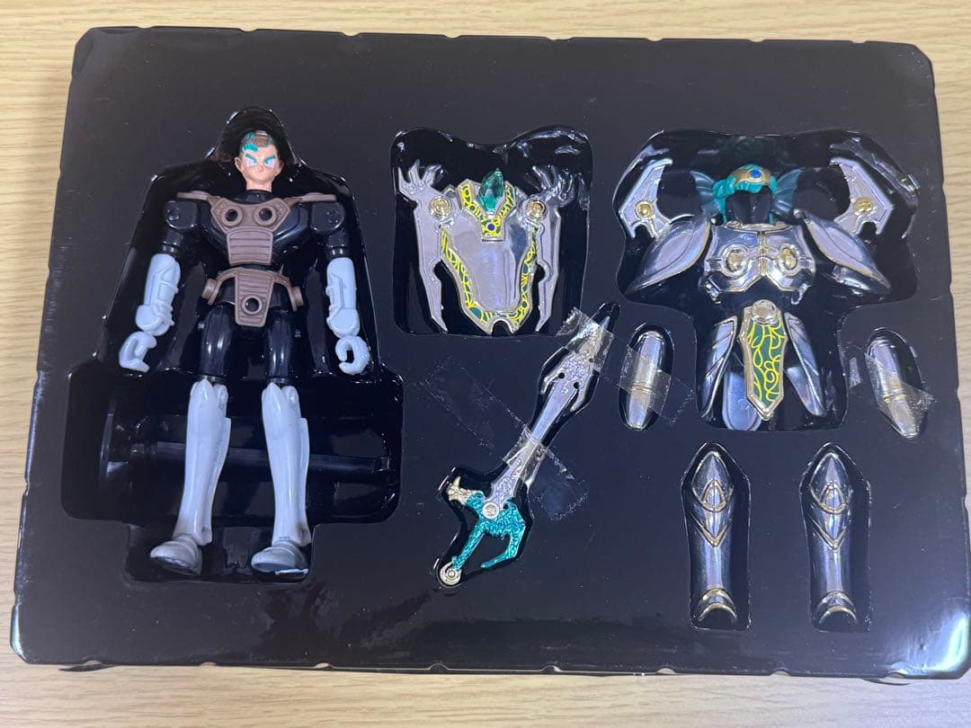 ドラゴンクエスト 伝説の鎧 フィギュア