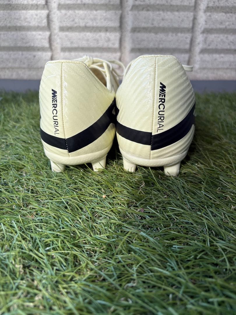 ナイキマーキュリアル ヴェイパー 15 アカデミー ローカット 26.5