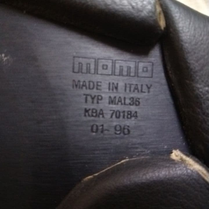 MOMO ステアリングモモウッドブラック36センチ