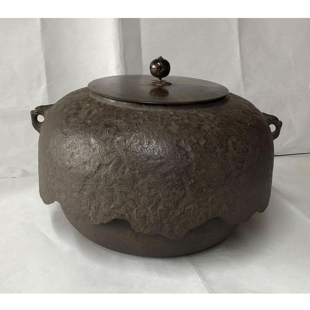 e2851 四代 金谷五郎三郎 時代 古釜 共箱 茶釜 茶道具