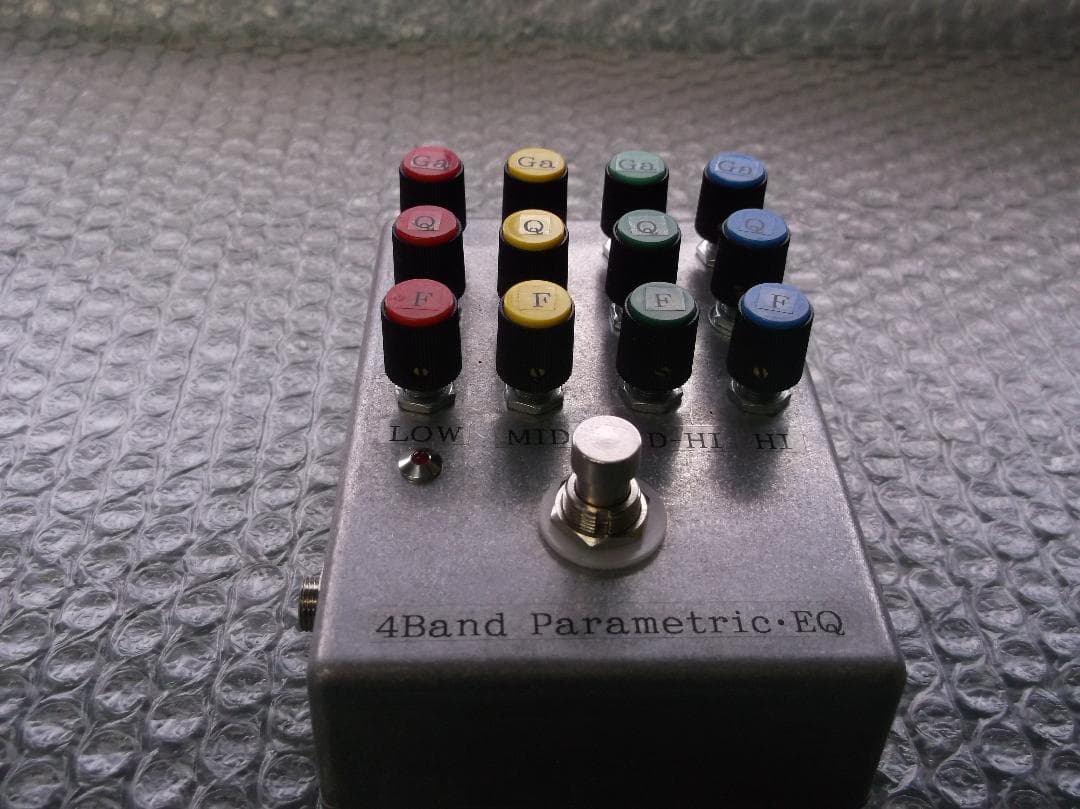 新品マスタリング クオリティ・アナログ小型4バンド パラメトリック イコライザー