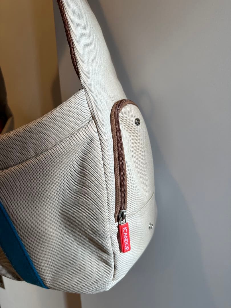 キャリーバッグ・スリング iCANDOR PEEK-A-BOO BAG (Melting Cream) L