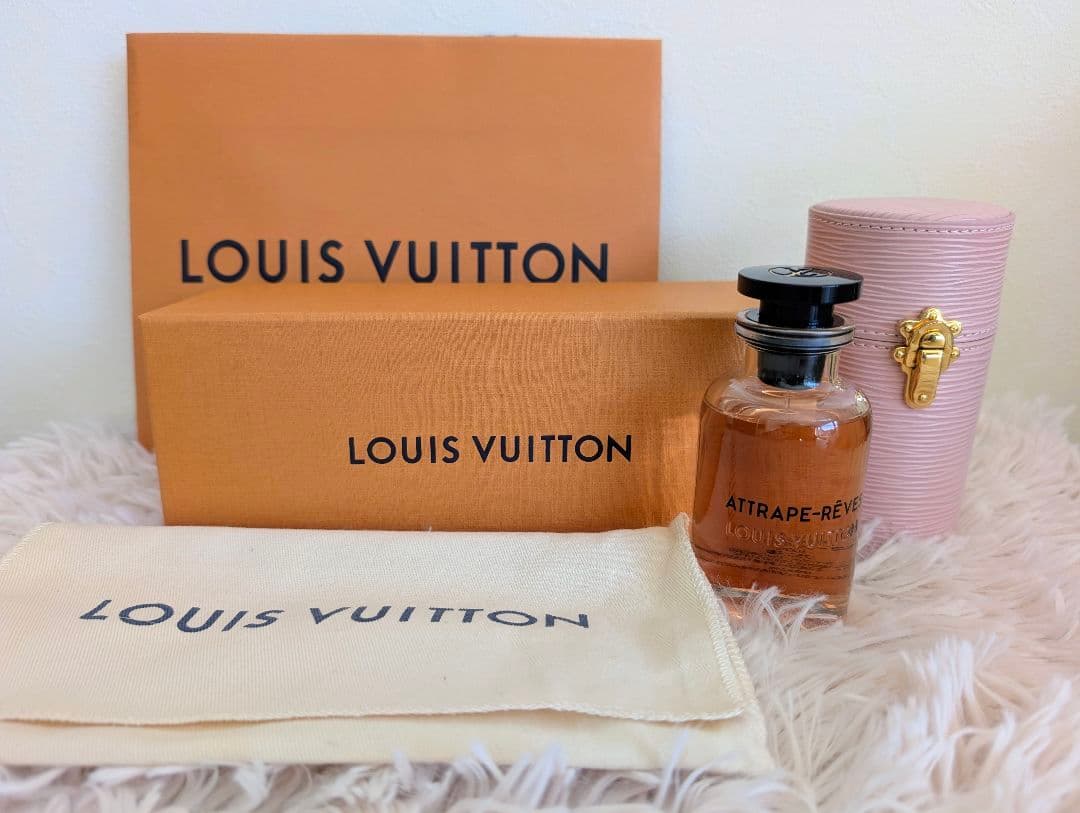新品同様！ルイヴィトン エピ香水ケース+アトラップ・レーブ100mL