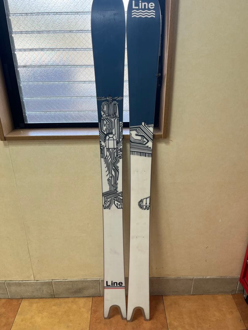 Line sakana 174cm板　滑走問題の無い訳アリ