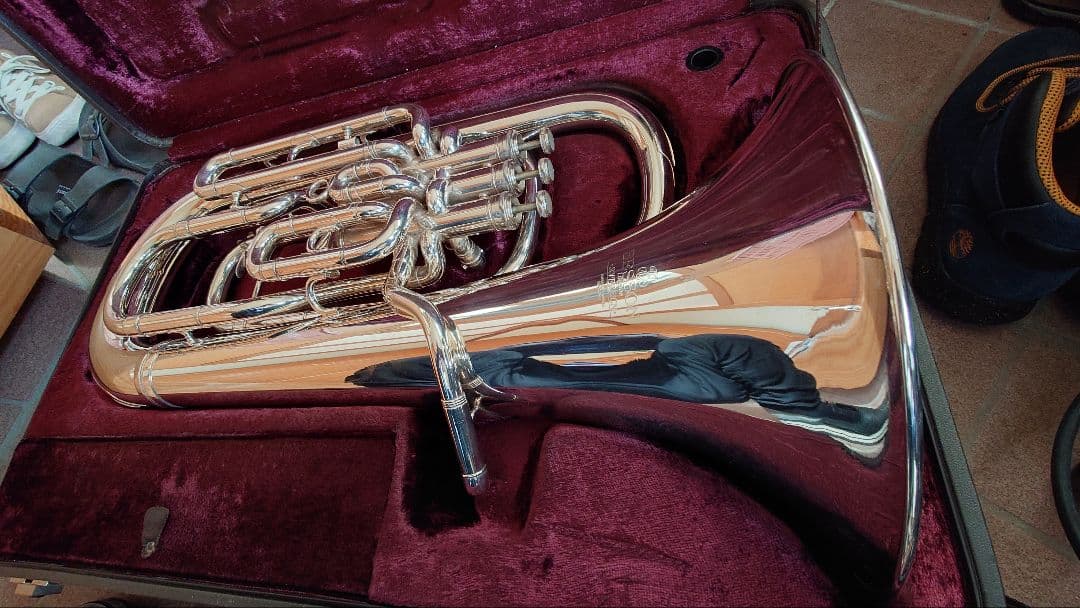 ベッソン製ユーフォニアムBE968-2